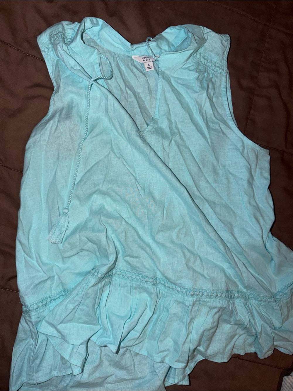 crown & ivy Aqua Tie-Front Ruffle Hem Sleeveless Top